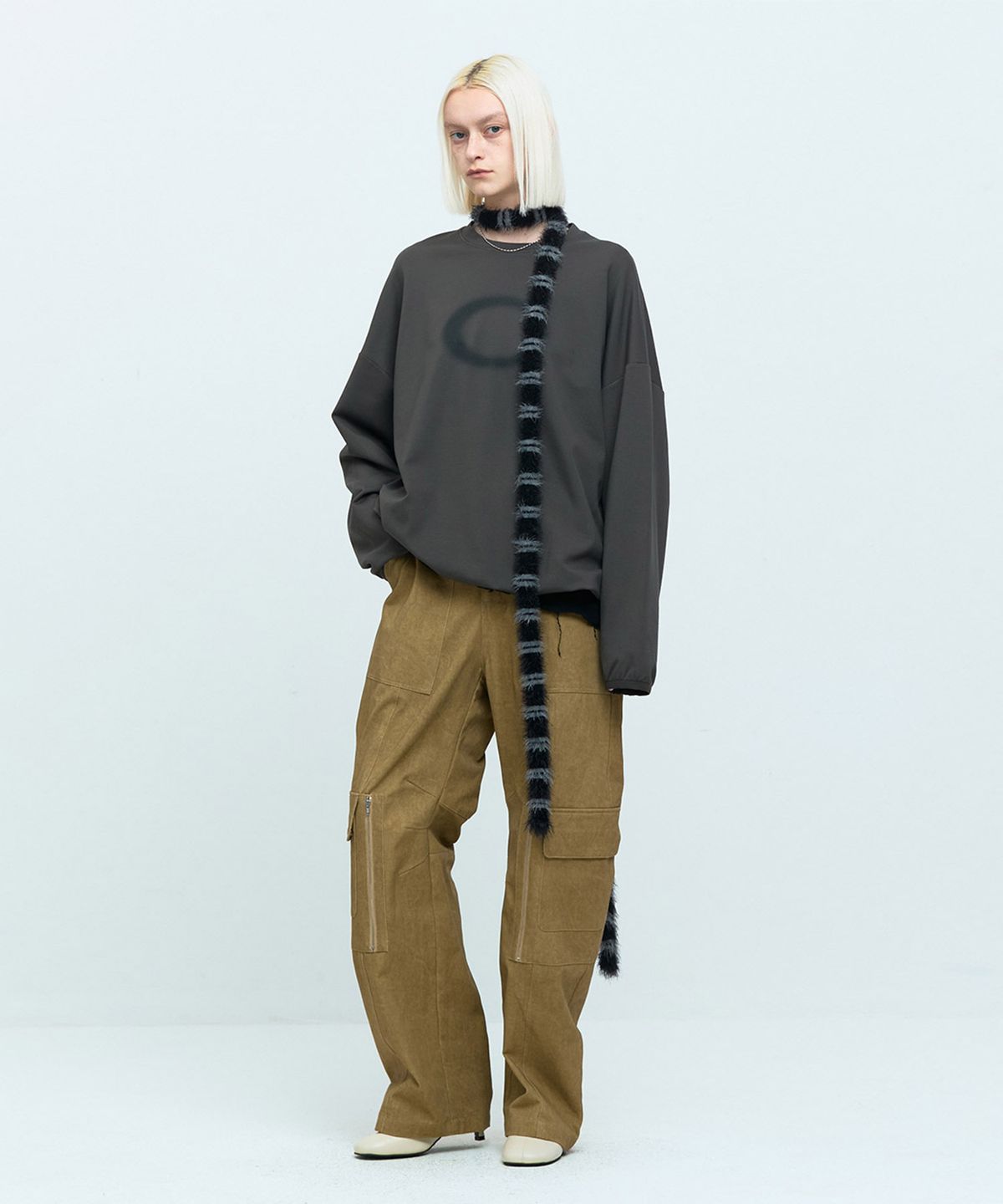 메아(MEA) WIDE LEG CARGO PANTS [BROWN]