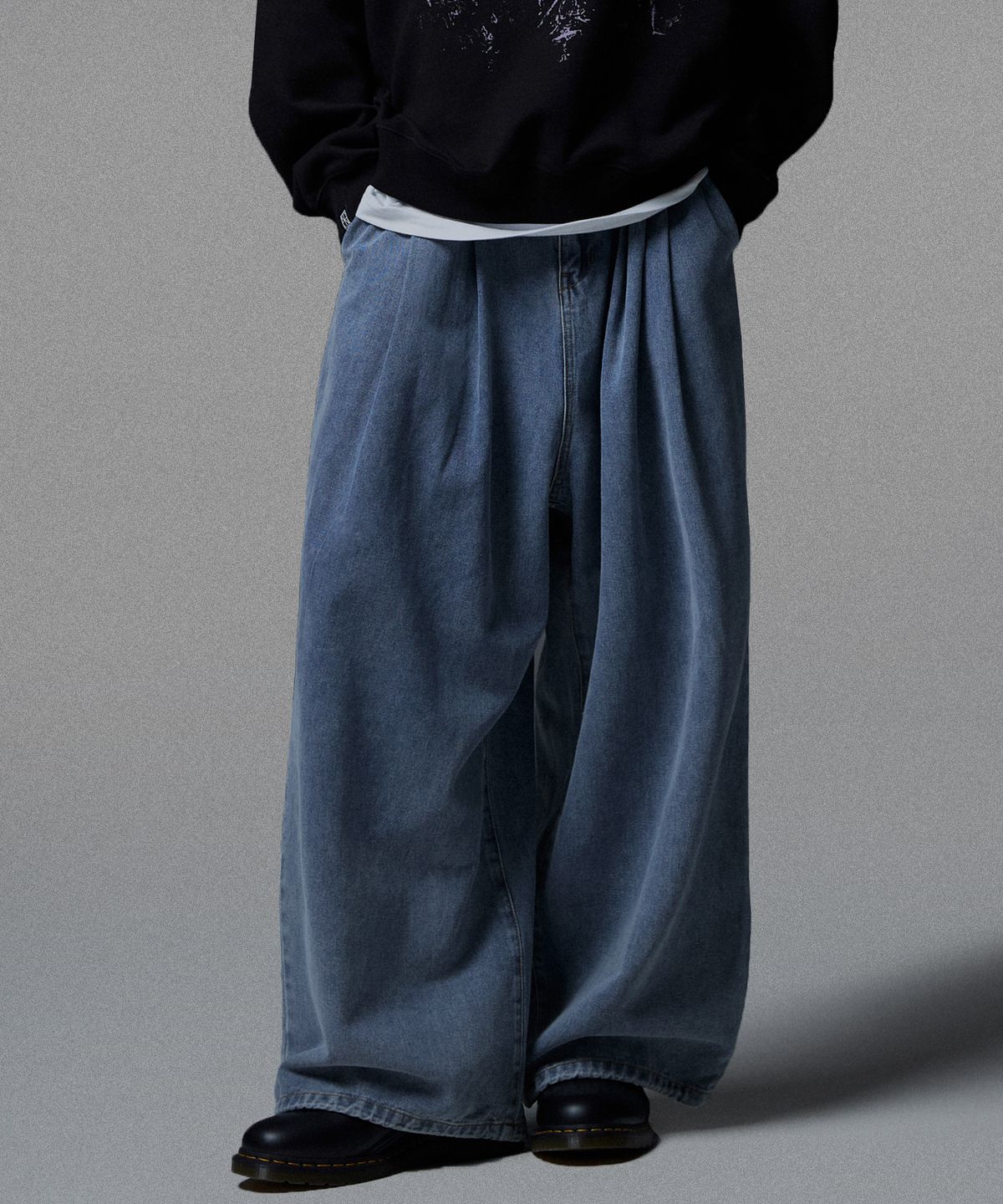 낫포너드(NOT4NERD) Two Tuck Wide Denim Pants - Deep Blue