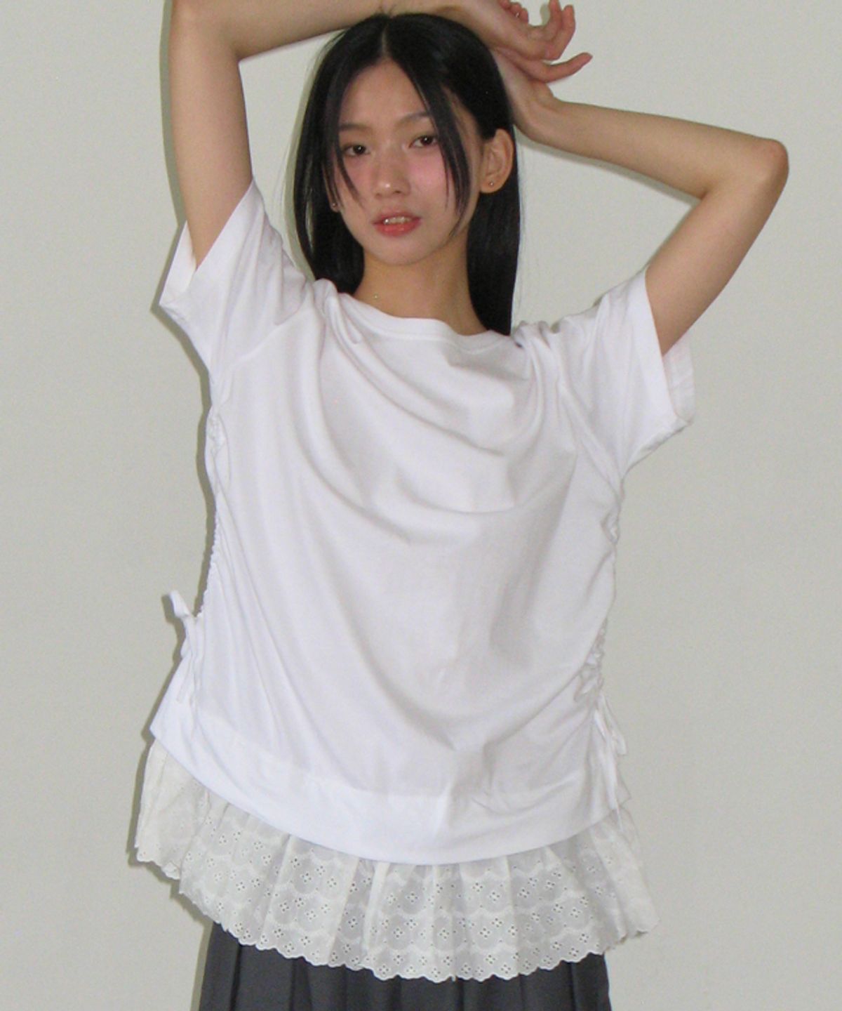 론론(RONRON) TORCHON LACE SHIRRING LAYERED LONG T SHIRT WHITE