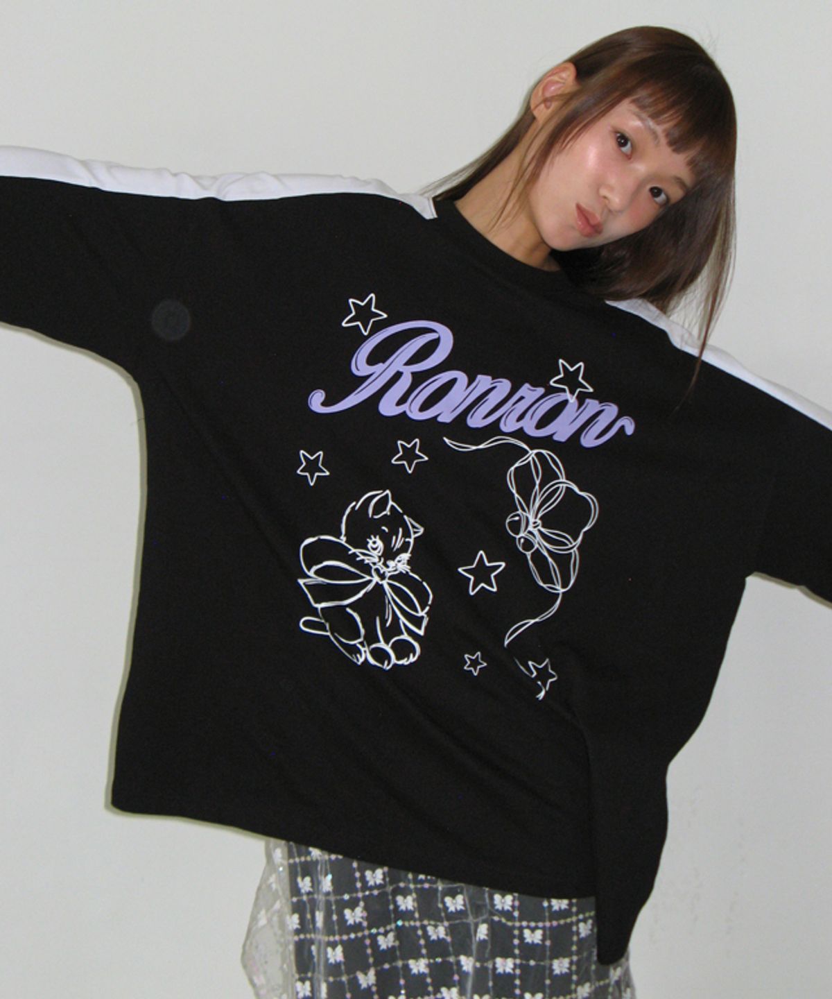 론론(RONRON) COLORED CRAYON CAT LONG SLEEVE BLACK