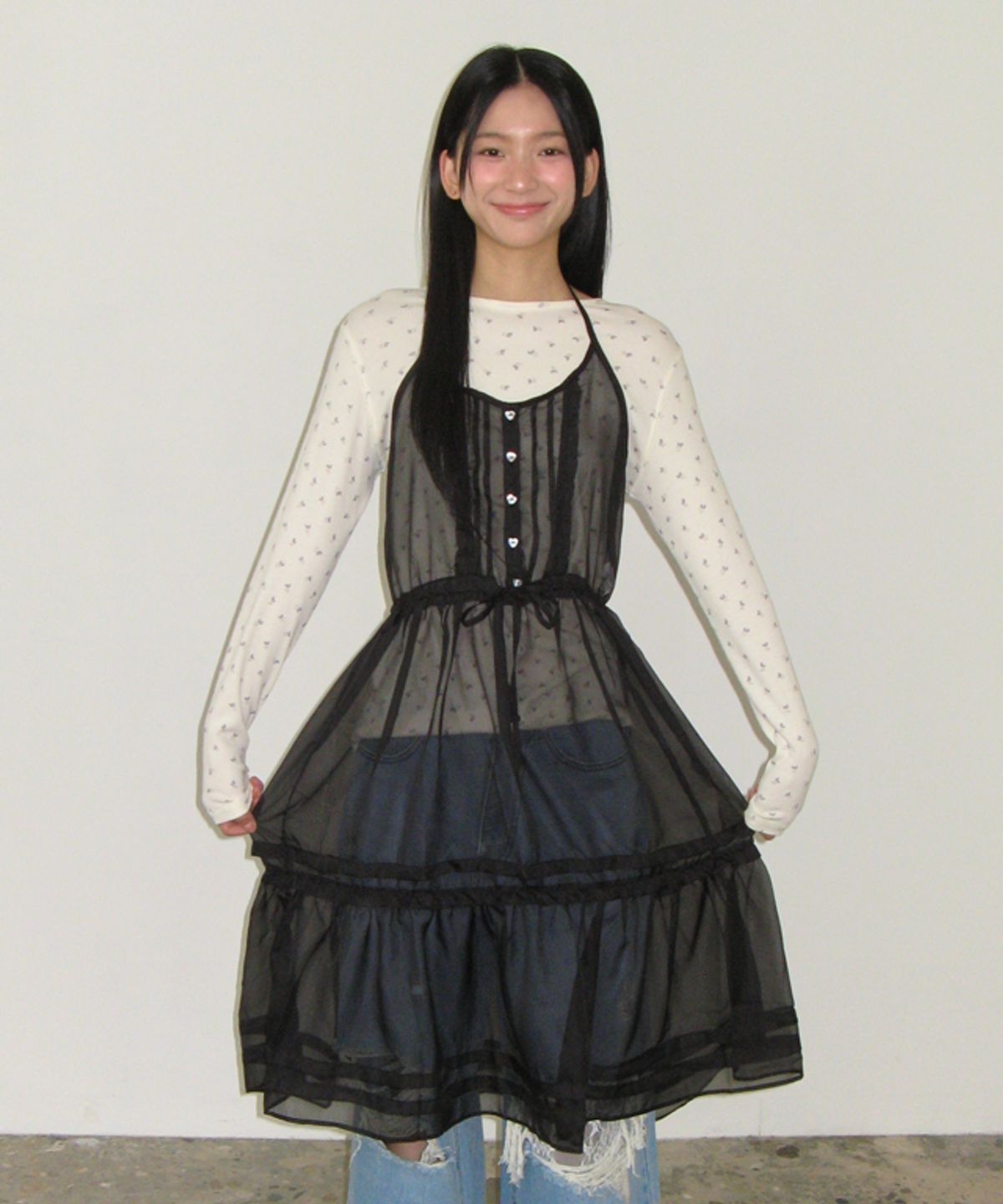 론론(RONRON) HEART BUTTON SHEER LAYERED DRESS BLACK