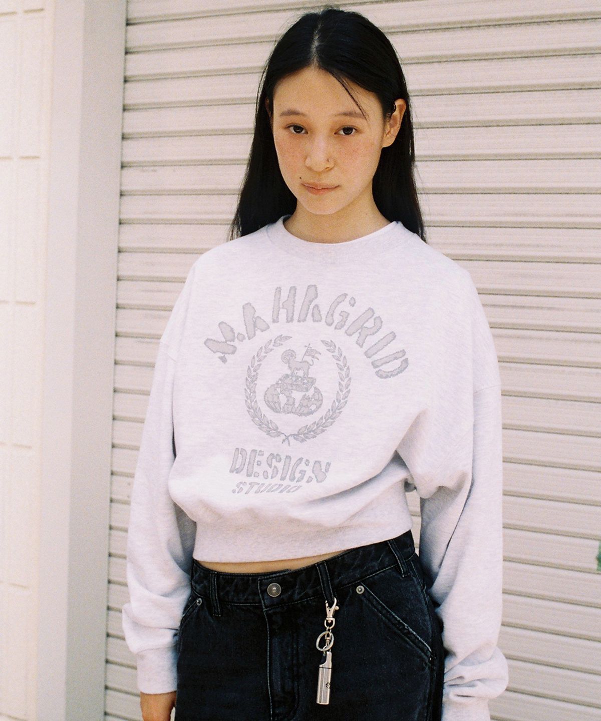 마하그리드(MAHAGRID) VINTAGE COLLEGE CROP SWEATSHIRT LIGHT GREY(MG2EFFM470A)