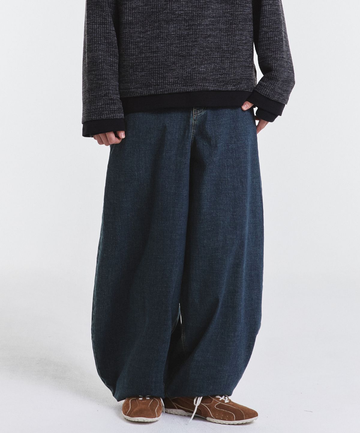 기철(KICHUL) DARK FOREST BALLOON DENIM PANTS (GREEN INDIGO)