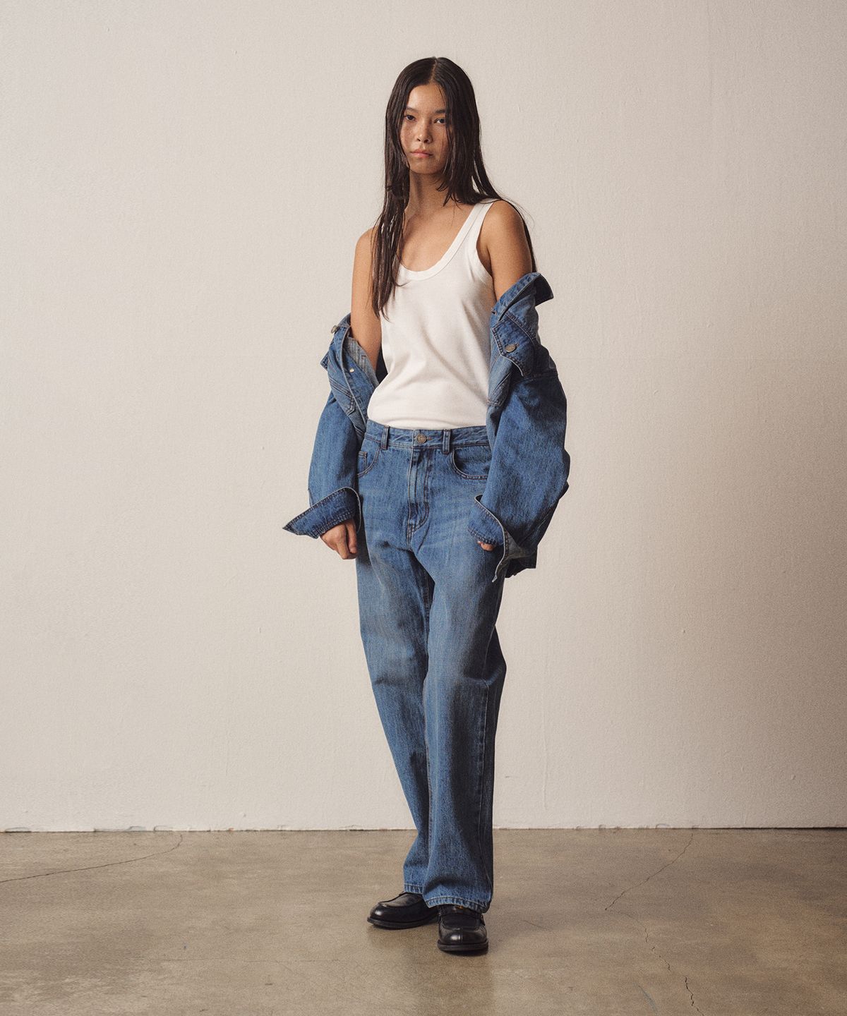 이지오 우먼(EZIO WOMEN) W Blue Washed Denim Pants