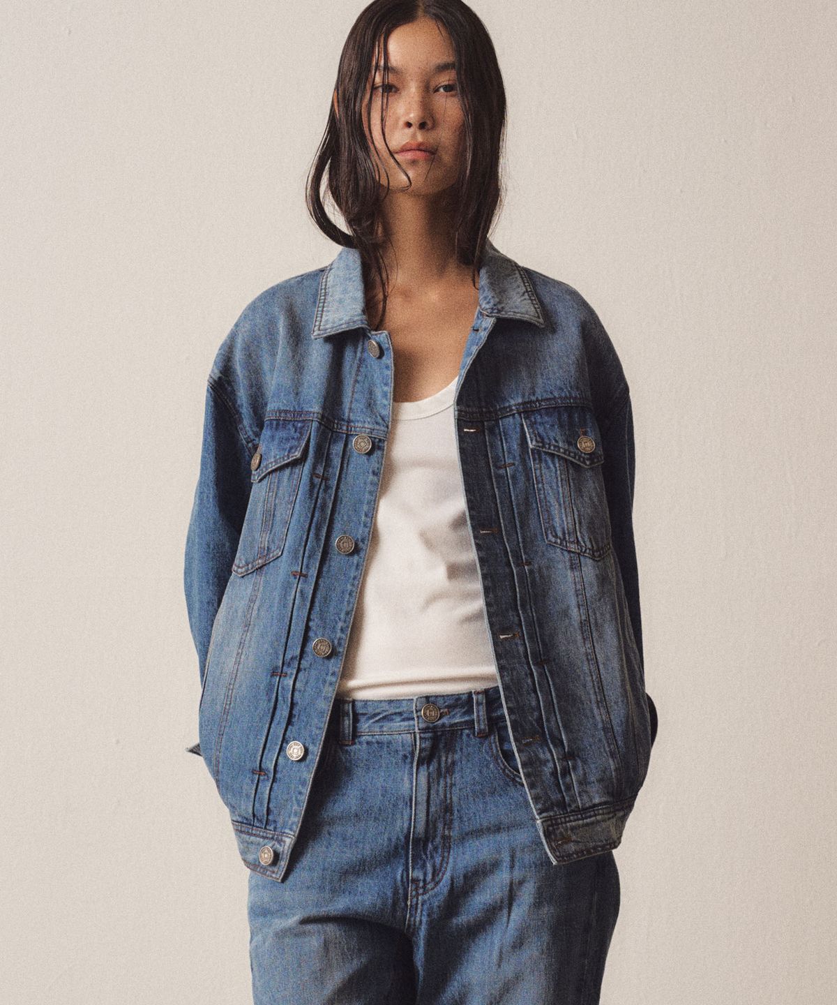 이지오 우먼(EZIO WOMEN) W Blue Washed Denim Jacket