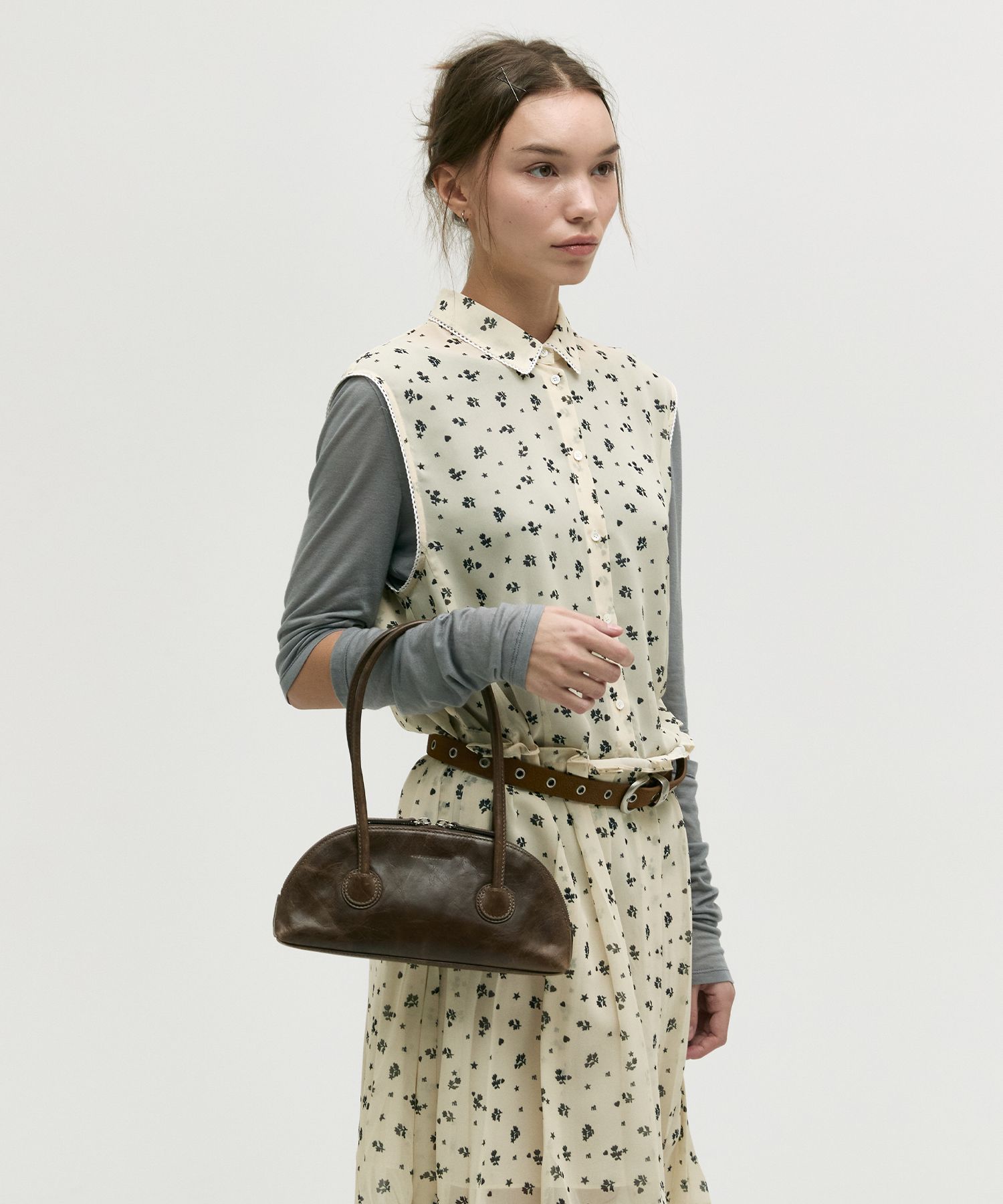 MUSINSA | MARGESHERWOOD BESSETTE SHOULDER_washed brown pull-up