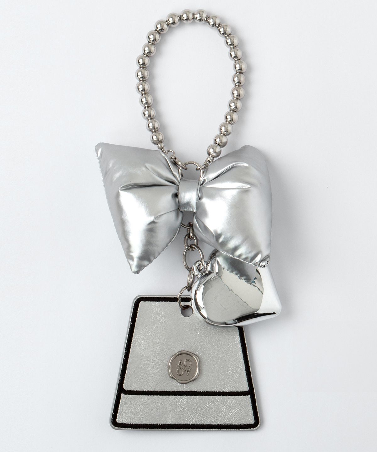 아오아오(AOAO) SILVER RIBBON CHARM KEYRING