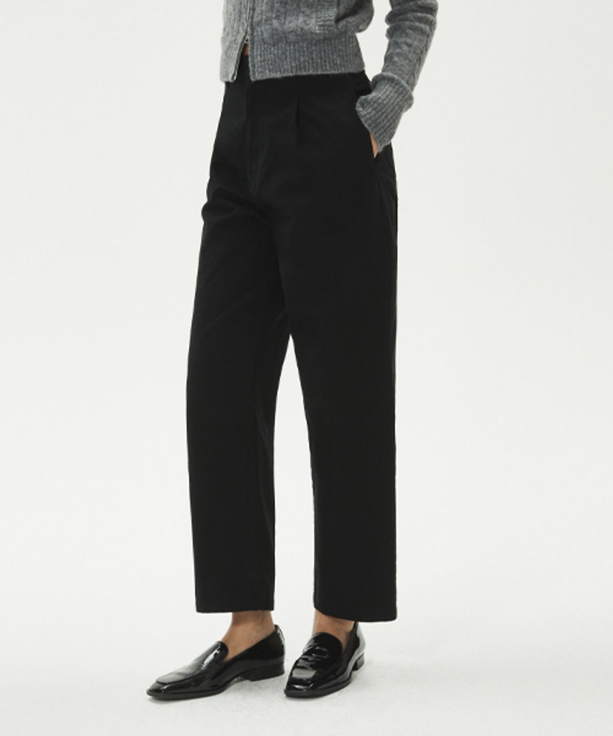 레이디 볼륨(LADY VOLUME) [ALL-SEASON] PINTUCK COTTON STRAIGHT PANTS_BLACK
