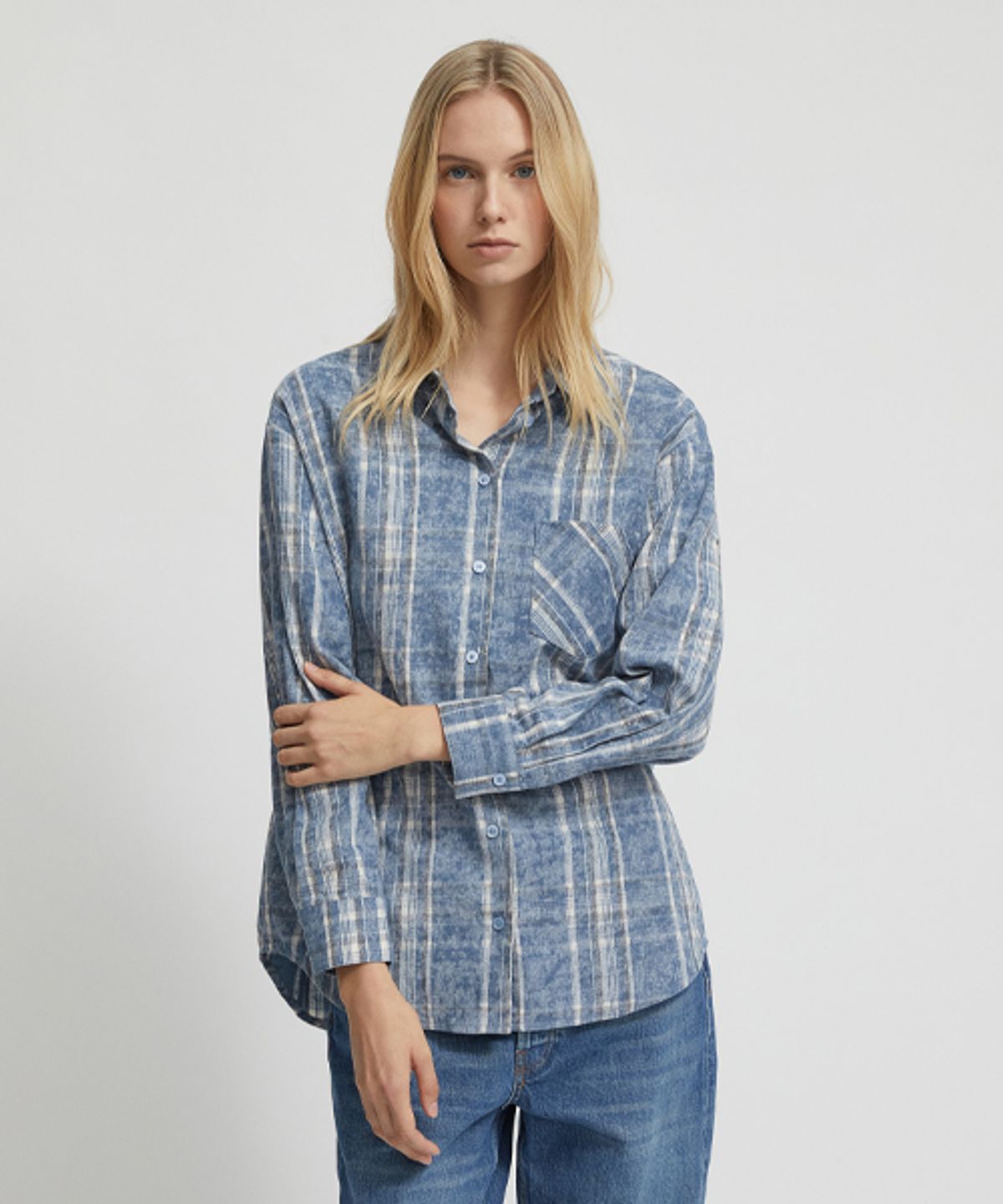 레이디 볼륨(LADY VOLUME) OVER-FIT TARTAN CHECK POCKET SHIRT_BLUE