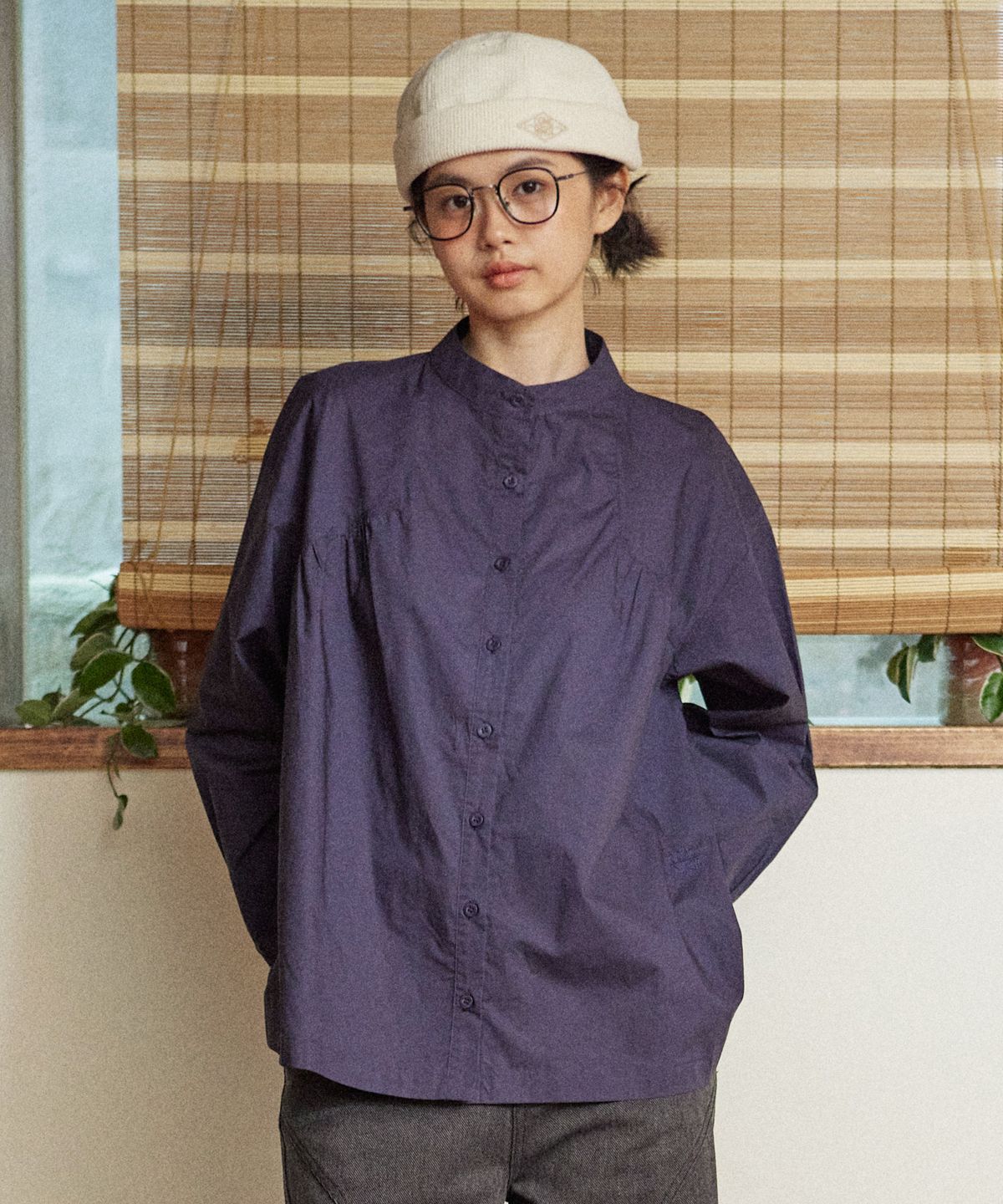 꼬모니노즈(COMONINOZ) W HENRRY COTTON SHIRT [INDIGO BLUE]