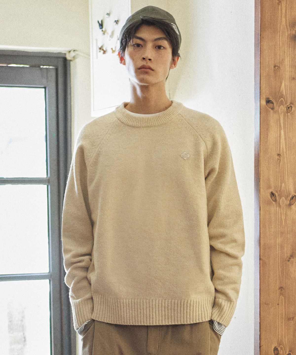 꼬모니노즈(COMONINOZ) MULTI TONE PULLOVER [CREAM]