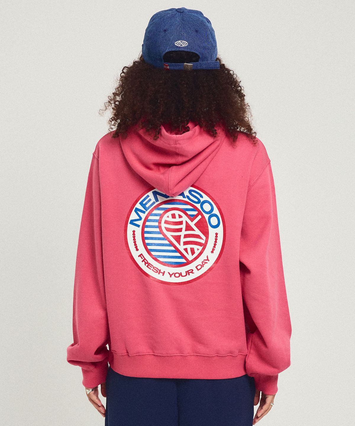 미나수(MENASOO) Menasoo Hearttrack Hoodie_Pink