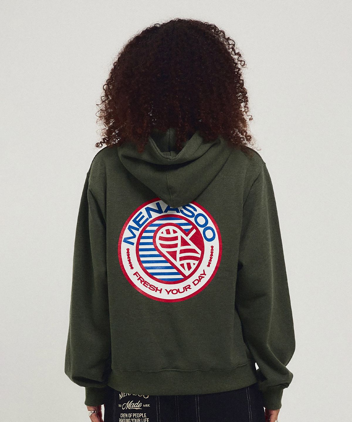 미나수(MENASOO) Menasoo Hearttrack Hoodie_Khaki