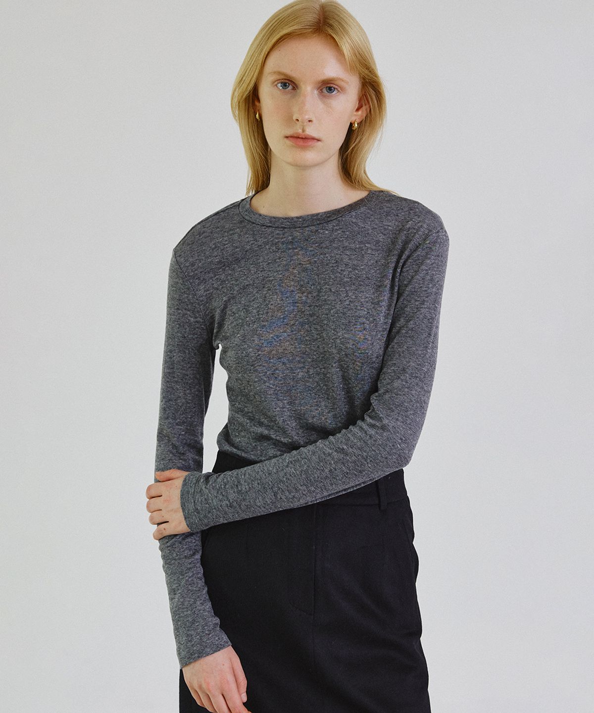 스텝어라운드(STEP AROUND) Loose fit wool tencel top_CHARCOAL