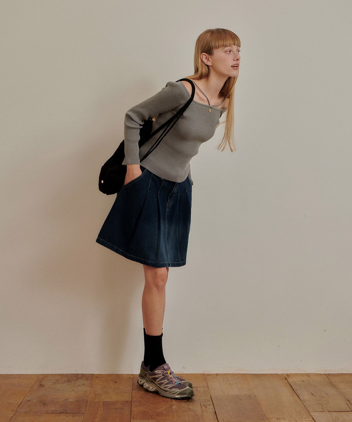 판도라핏(PANDORAFIT) Komo Denim Pleats Mini Skirt