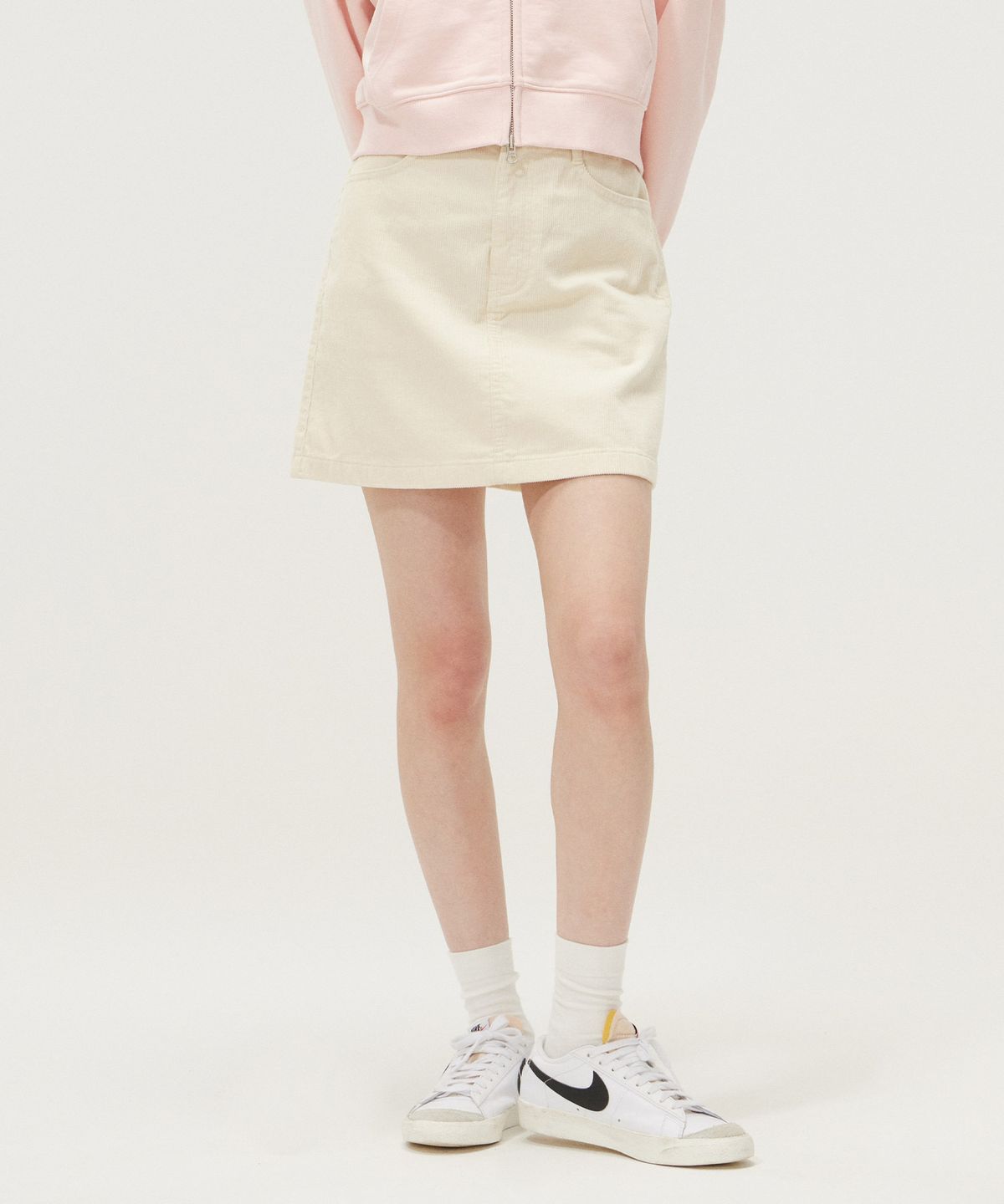 리(LEE) 코듀로이 미니스커트 아이보리
