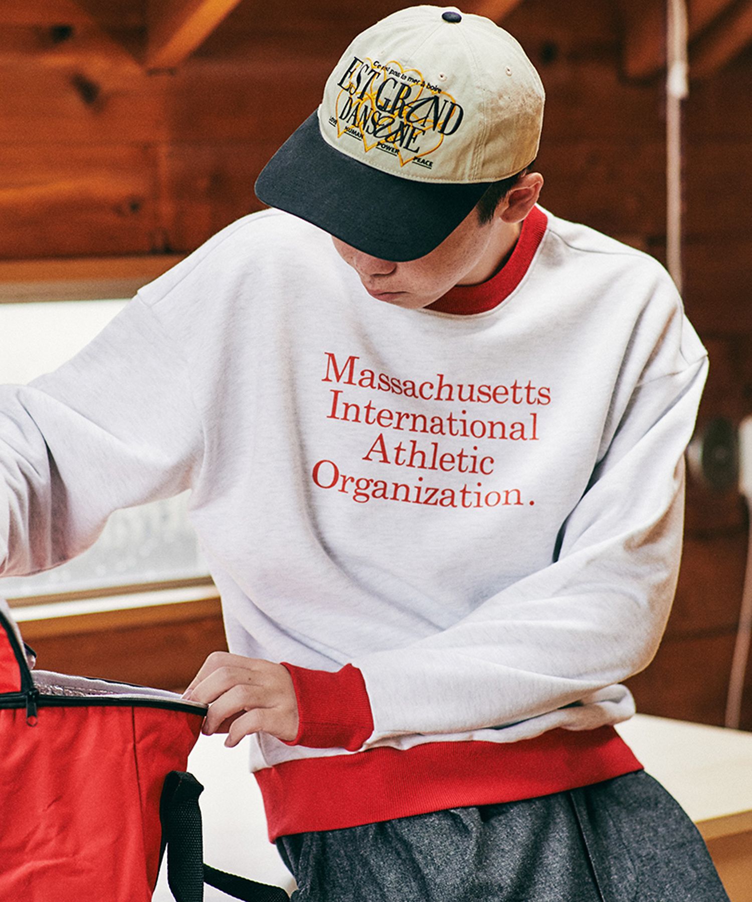 │CONICHIWA bonjour│ Tone Hood Ash CB23ATHAH MUSINSA | CONICHIWA BONJOUR US Tone Man to Man (Ash/Red)