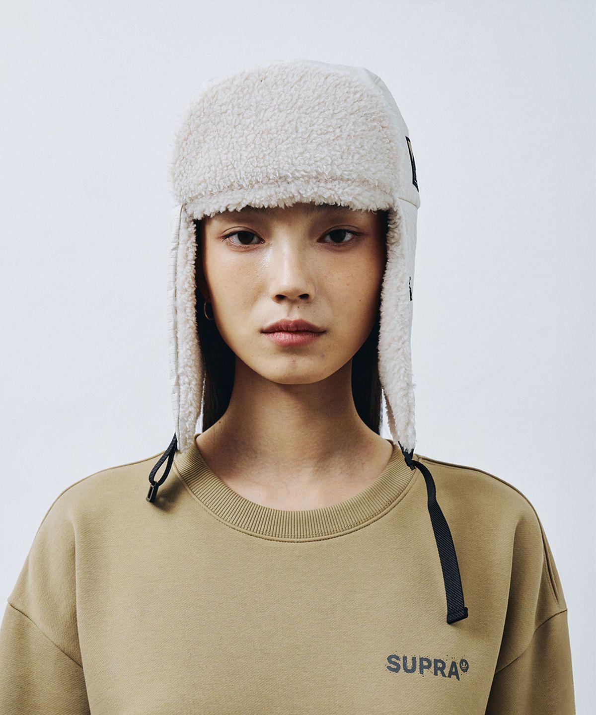 수프라(SUPRA) 라벨 포인트 트레퍼햇(IVORY)