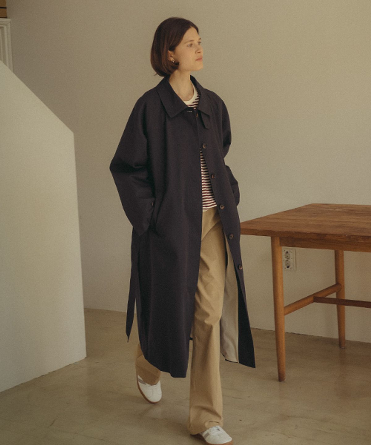 노운베러(KNOWNBETTER) Ash cotton trench coat_Navy