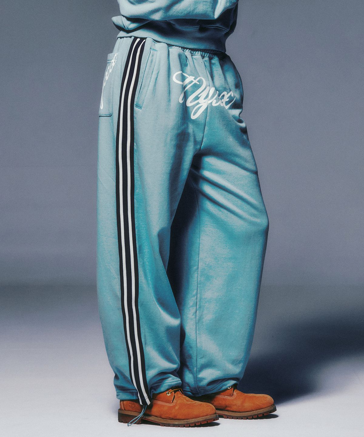엔와이엑스엑스(NYXX) LOGO PRINT JOGGER PANTS MINT