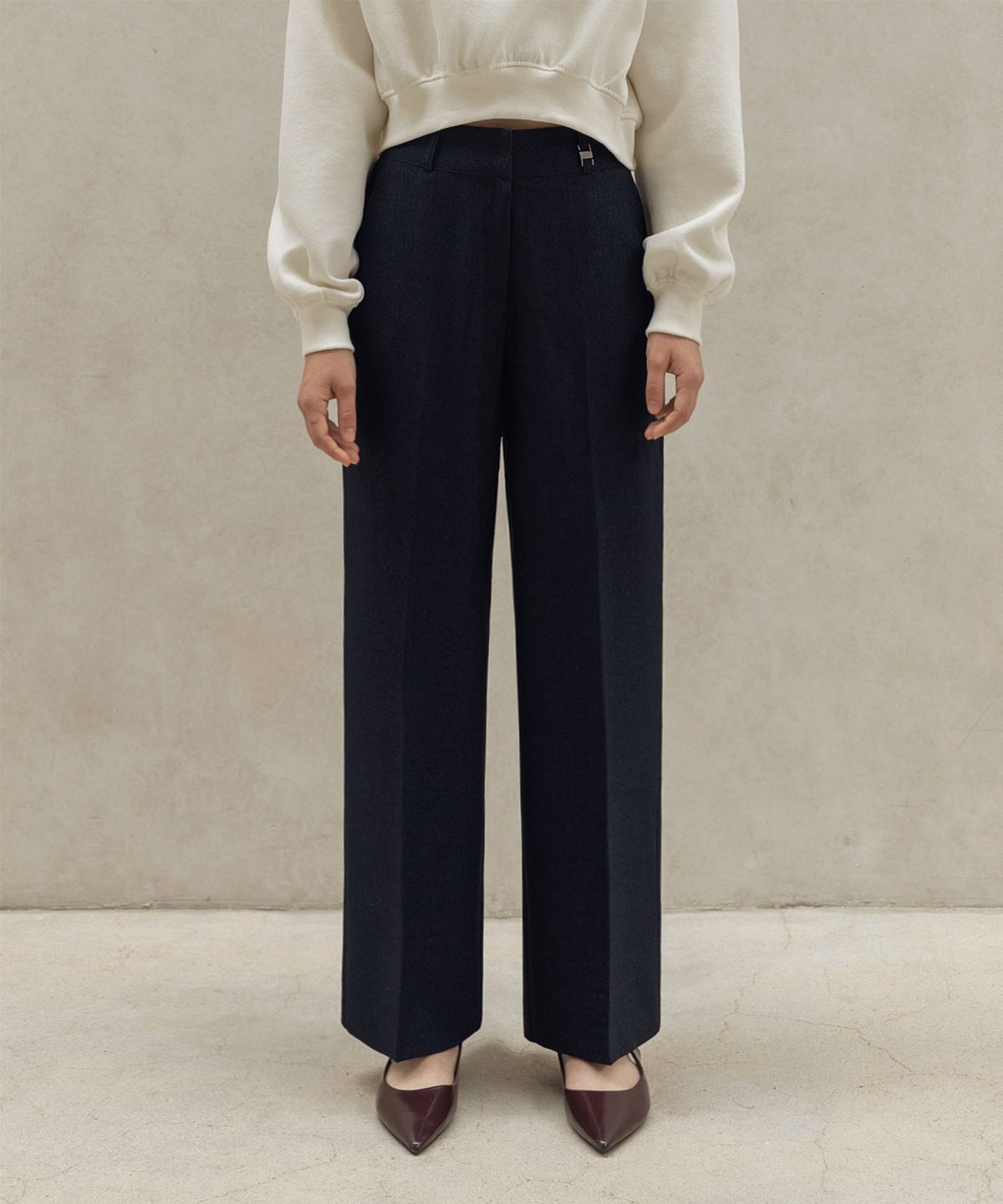 논앤논(NON AND NON) ONE-TUCK WIDE DENIM SLACKS_NHSL4101 (DEEP BLUE)