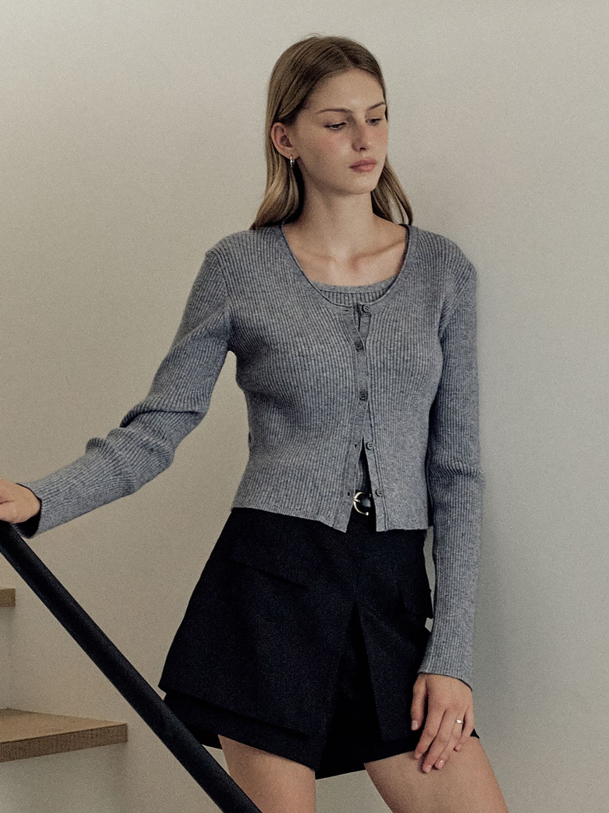헌치(HUNCH) Back strap cardigan & sleeveless set (2color)
