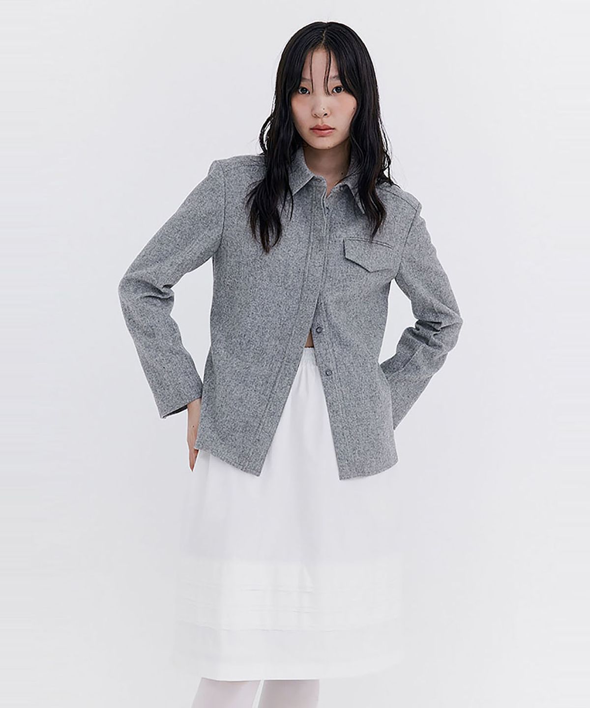 분더캄머(WNDERKAMMER) Raw-cut Tuck Skirt_White(로우컷 턱 스커트_화이트)