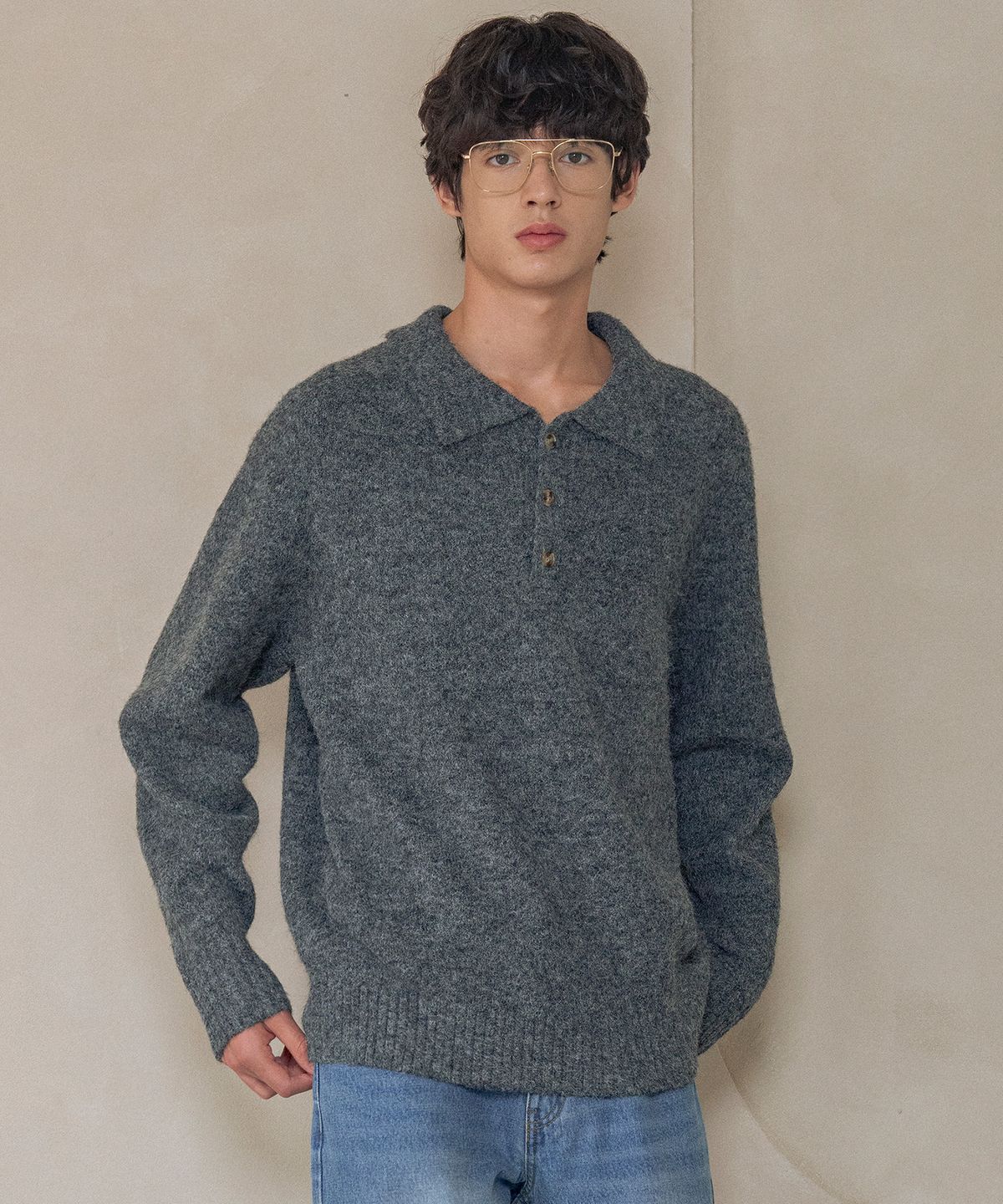 하프크라이즈 레이아웃(HALBKREIS LAYOUT) T20054 컨트리 울 니트_Charcoal