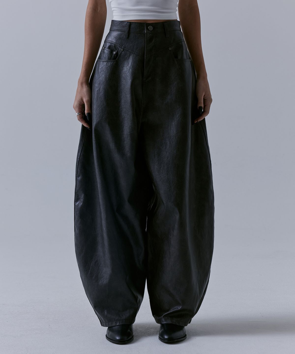 트리밍버드(TREEMINGBIRD) Front Yoke Leather Pants [ Brown ]