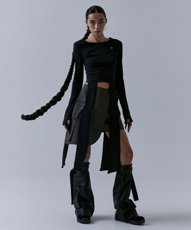 Back-less Strap Long Sleeve [ Black ]