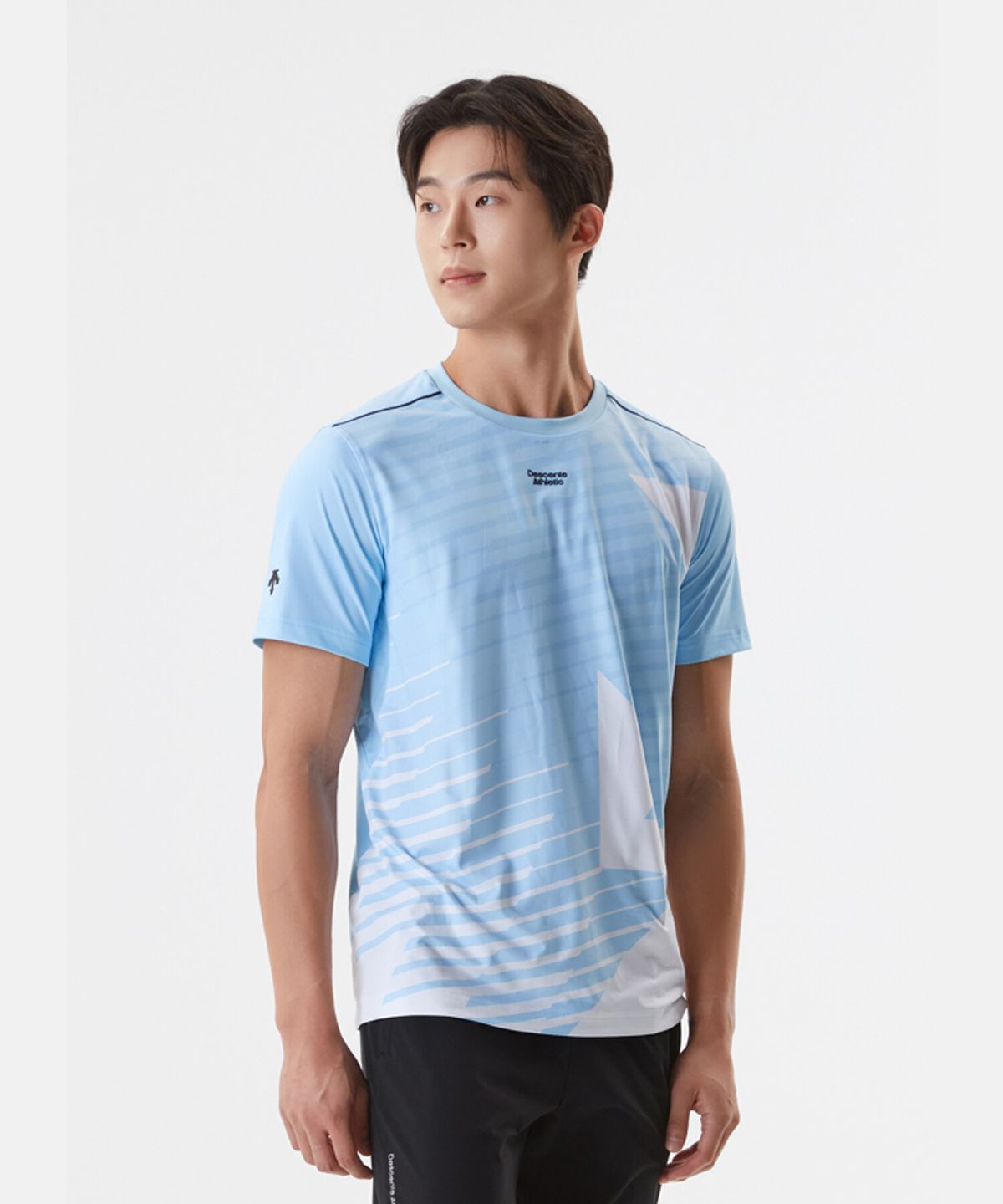 데상트(DESCENTE) [ICEMOTION] 스피릿 그래픽 반팔티셔츠 스카이 블루(SP321TTS72)