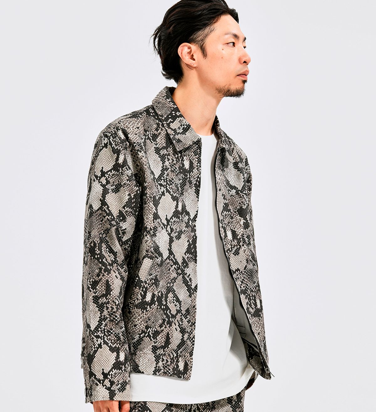 엑스트라오디너리(EXTRAORDINARY) PYTHON TRUCKER JACKET GRAY
