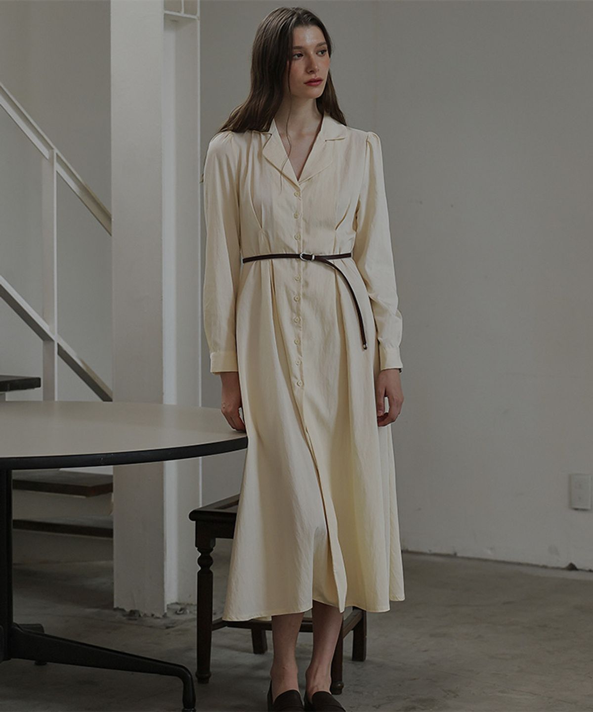 드헤베(DEHEVE) Classic Open Collar Long Dress [Cream]