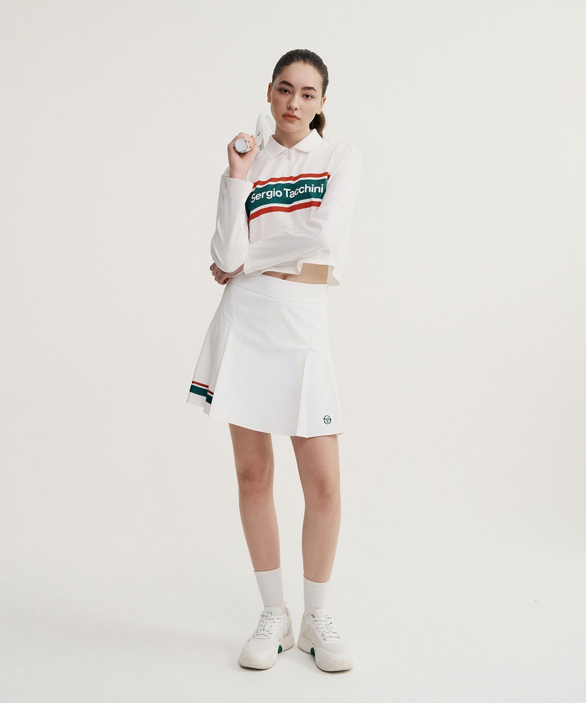 세르지오 타키니(SERGIO TACCHINI) W 플래그 우븐 중기장 플리츠 스커트 (White)