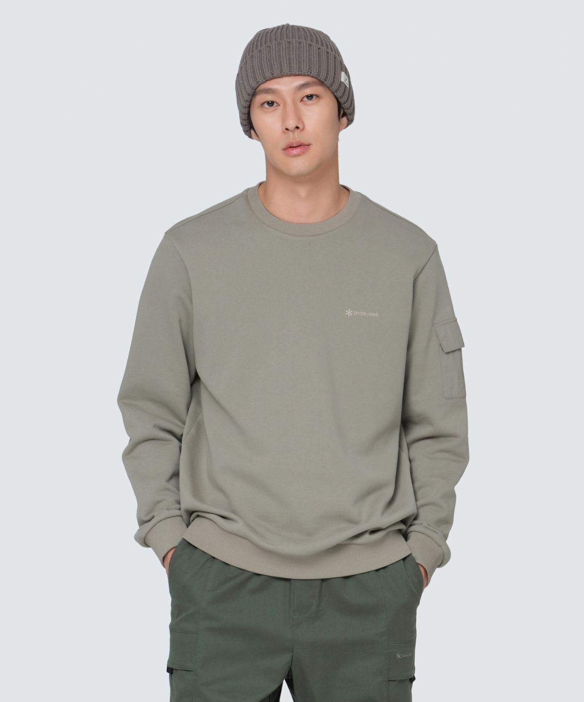 스노우피크 어패럴(SNOWPEAK APPAREL) 랜드 포켓 맨투맨 (S24FMFHT60) Khaki Gray