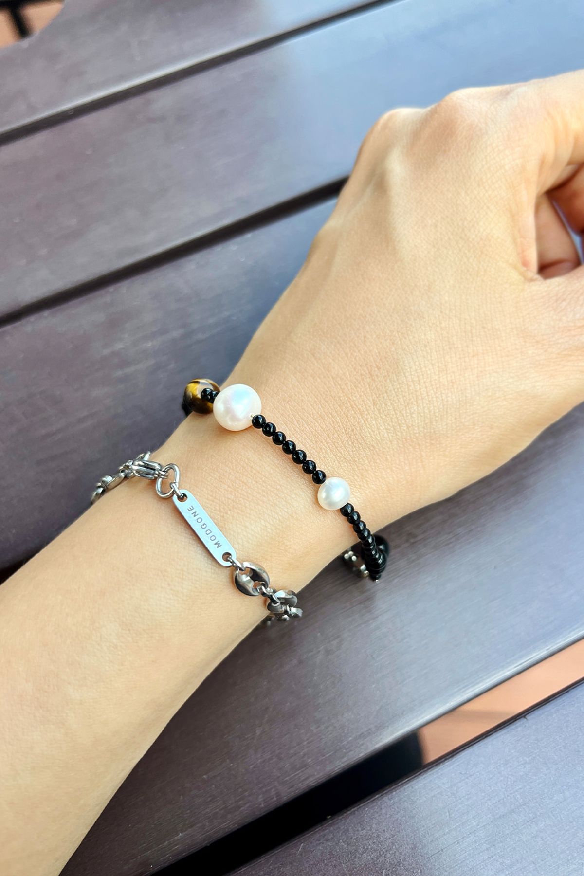 모드곤(MODGONE) 오닉스 담수진주 팔찌 Onyx Pearl Bracelet
