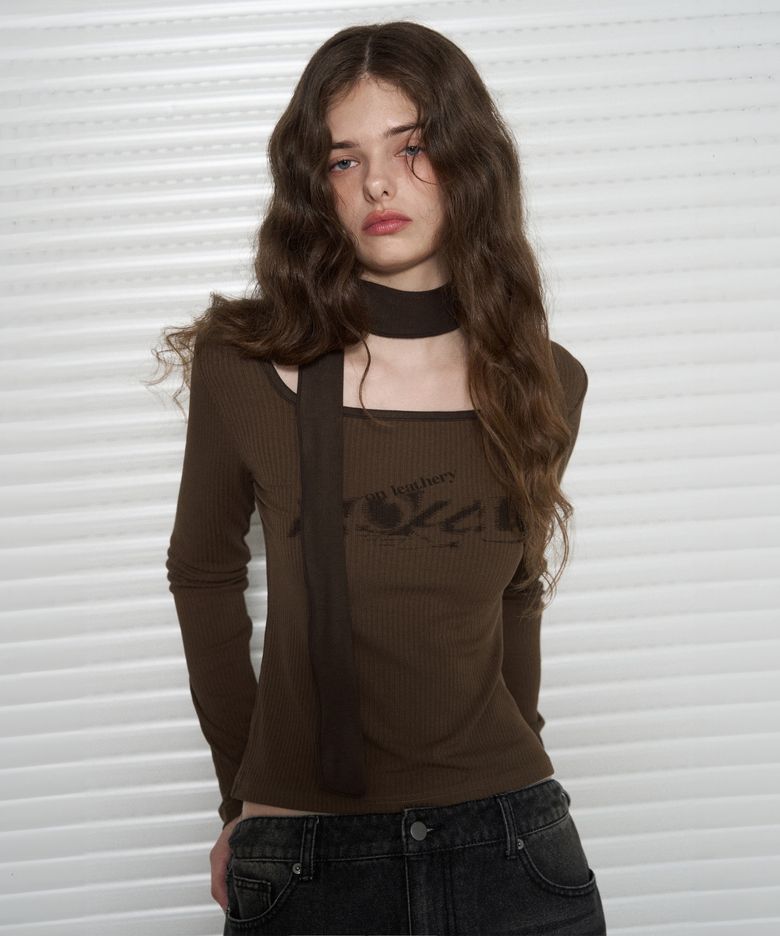 스퀘어넥 타이 스카프 티셔츠 [KHAKI]