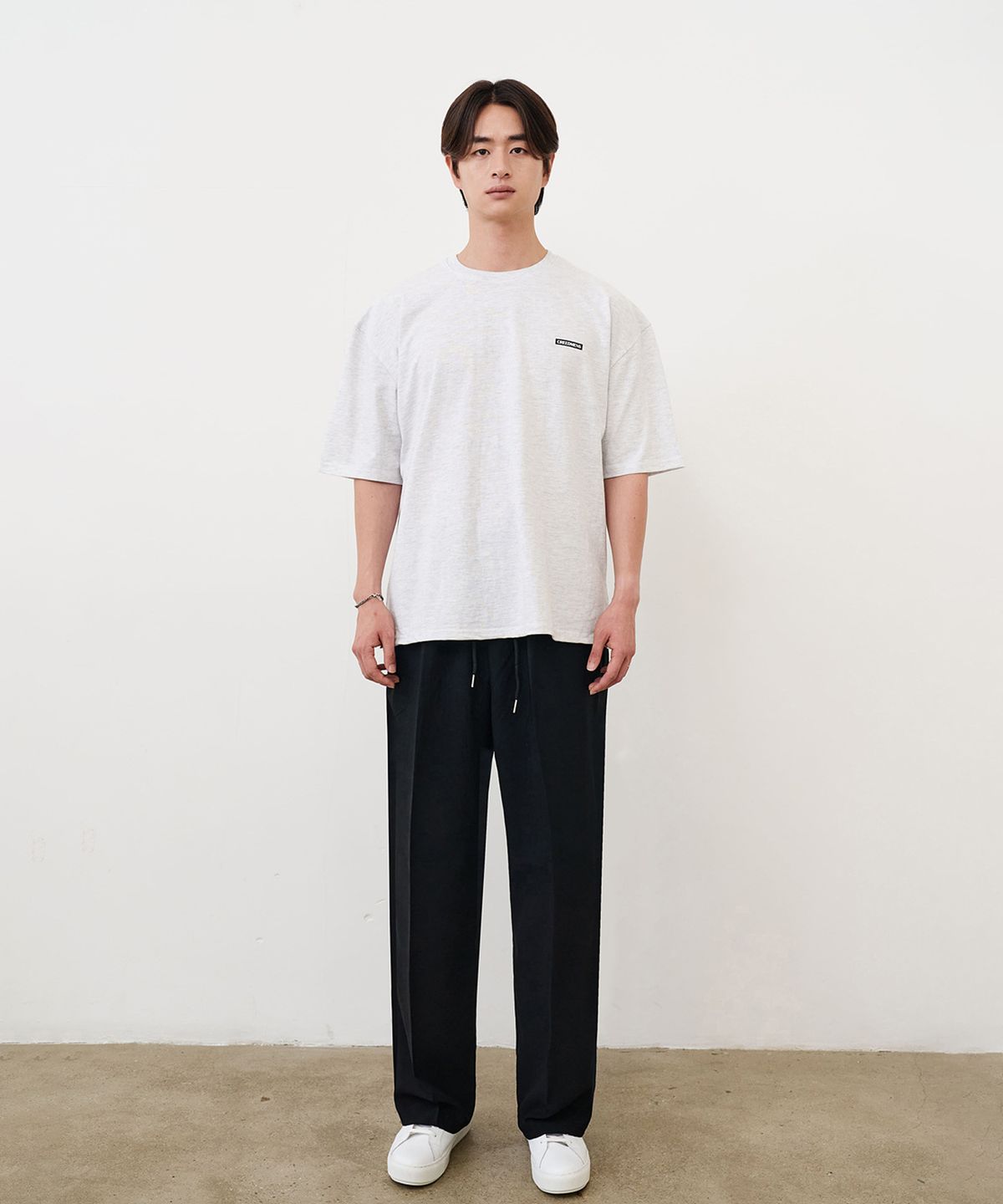 크레드먼스(CREEDMENS) 크레드 스퀘어 반팔티 (White Melange)