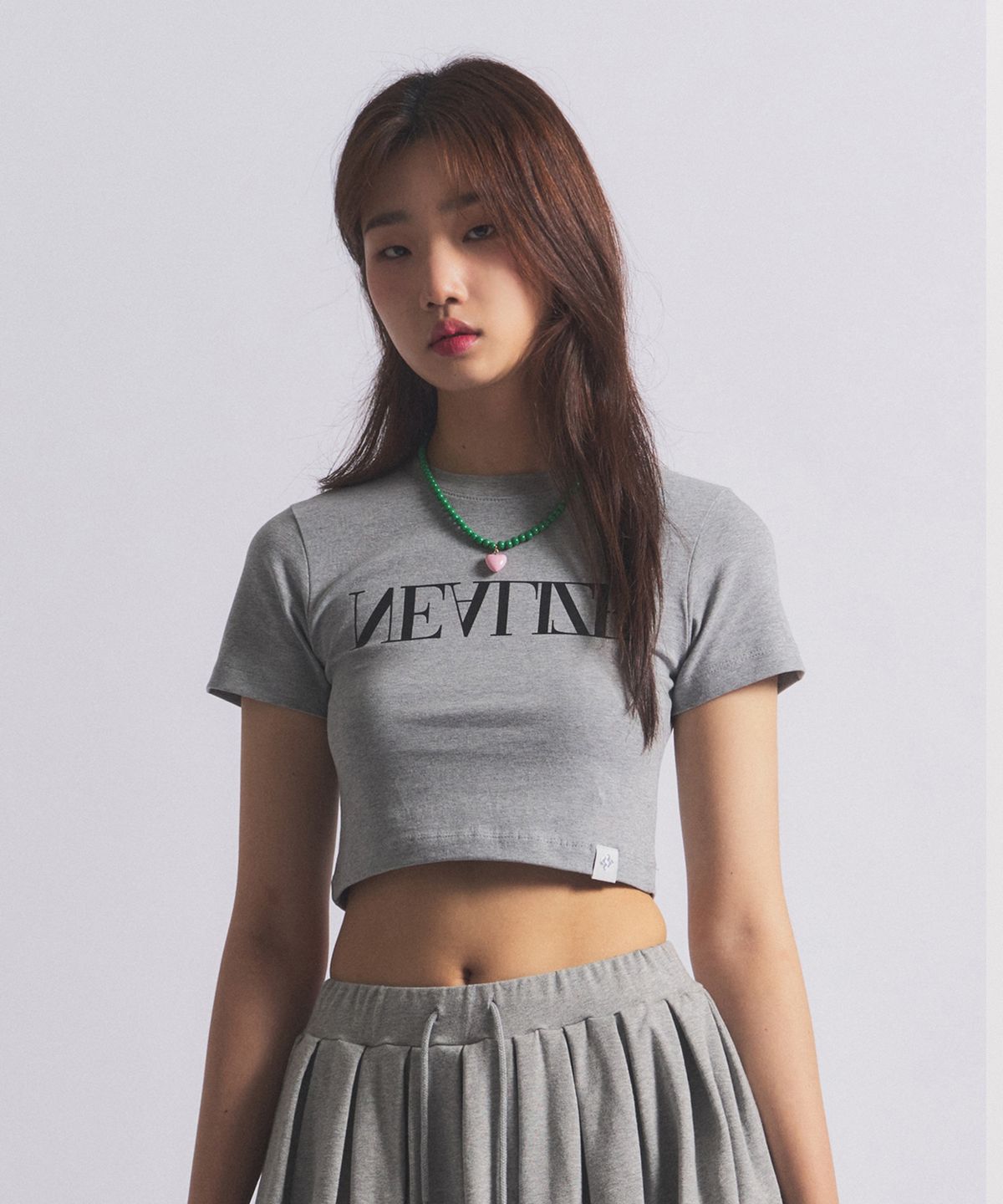 닐라이즈(NEALIZE) Logo Cropped Short Sleeve T-shirt Gray