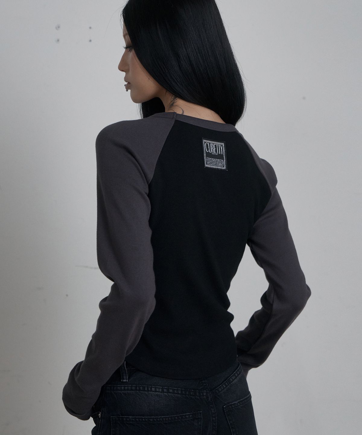 큐리티(CURETTY) C RAGLAN LONG SLEEVE T-SHIRT_BLACK