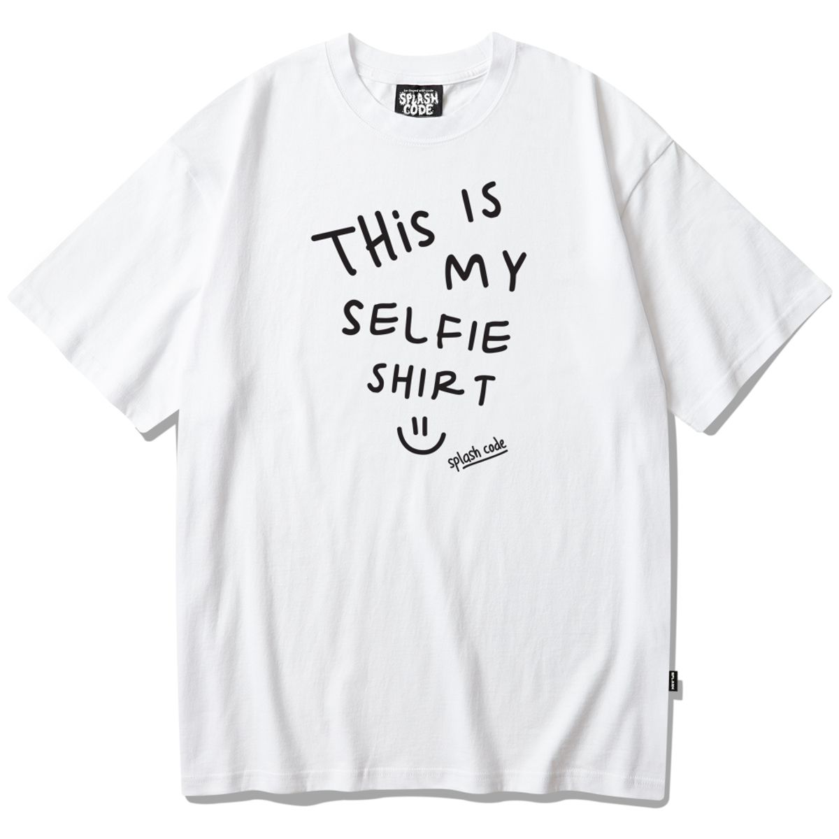 스플래시코드(SPLASHCODE) 반팔 티셔츠 화이트 - 셀피 셔츠 두들 블랙(Selfie Shirt Doddle Black)