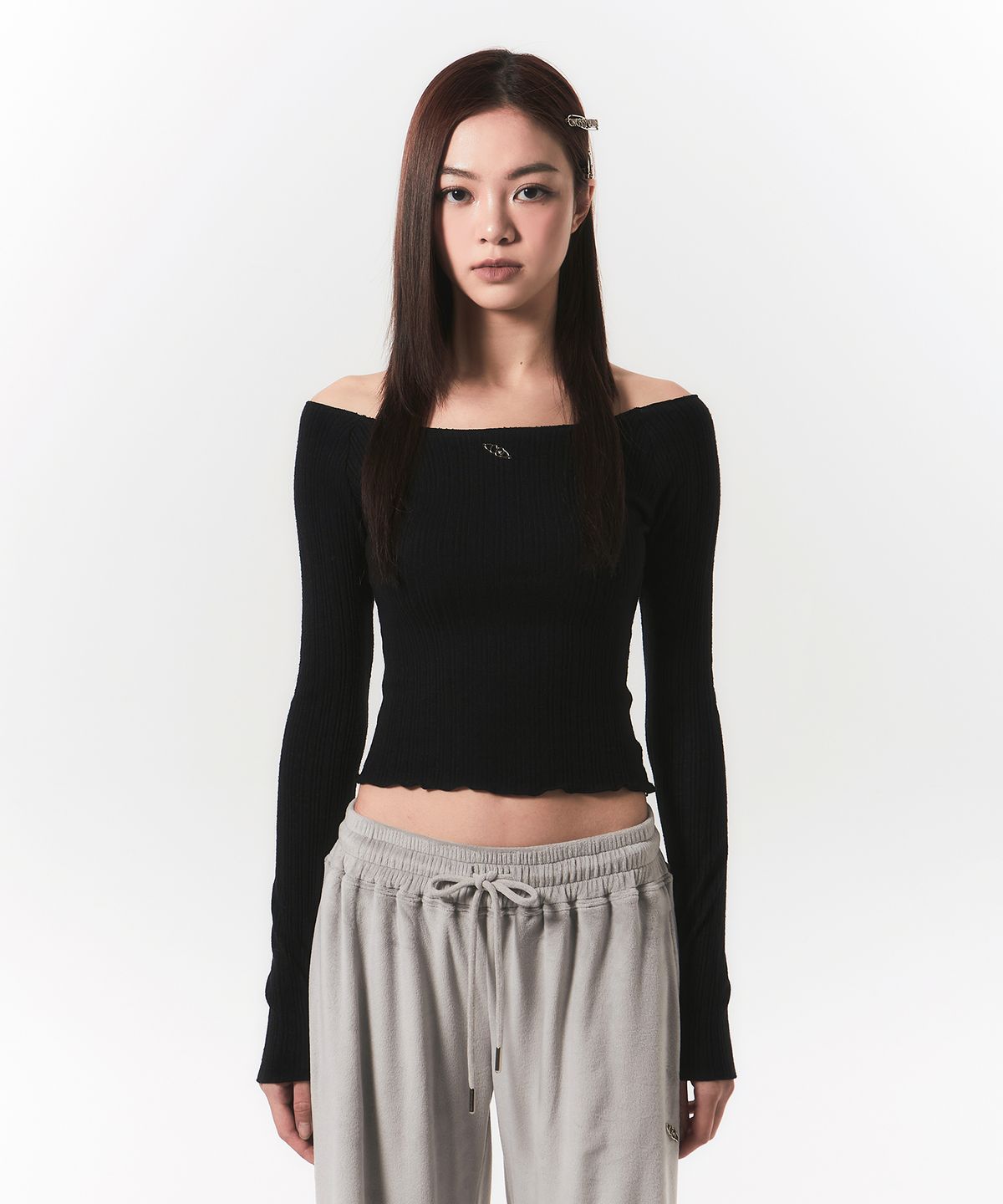 체리퀴리(CHERRYQUIRI) smooth off shoulder top - black