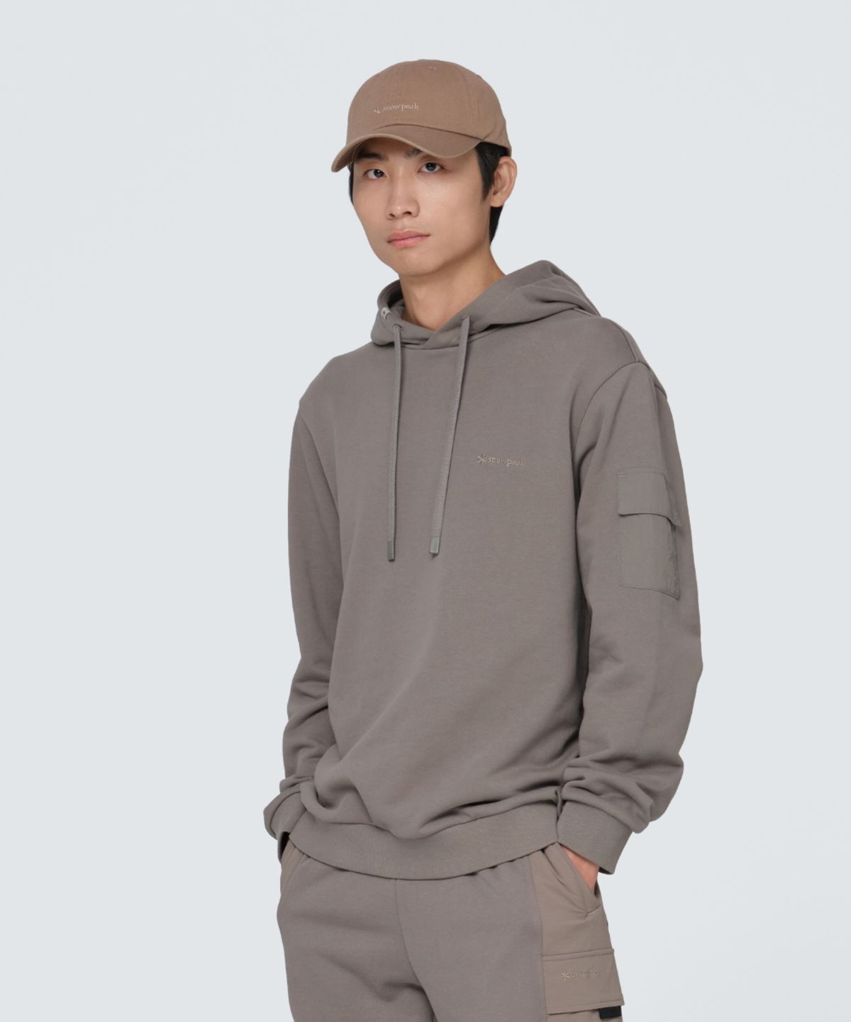 스노우피크 어패럴(SNOWPEAK APPAREL) 랜드 포켓 후드 티셔츠 (S24FMFHD60) Dark Khaki