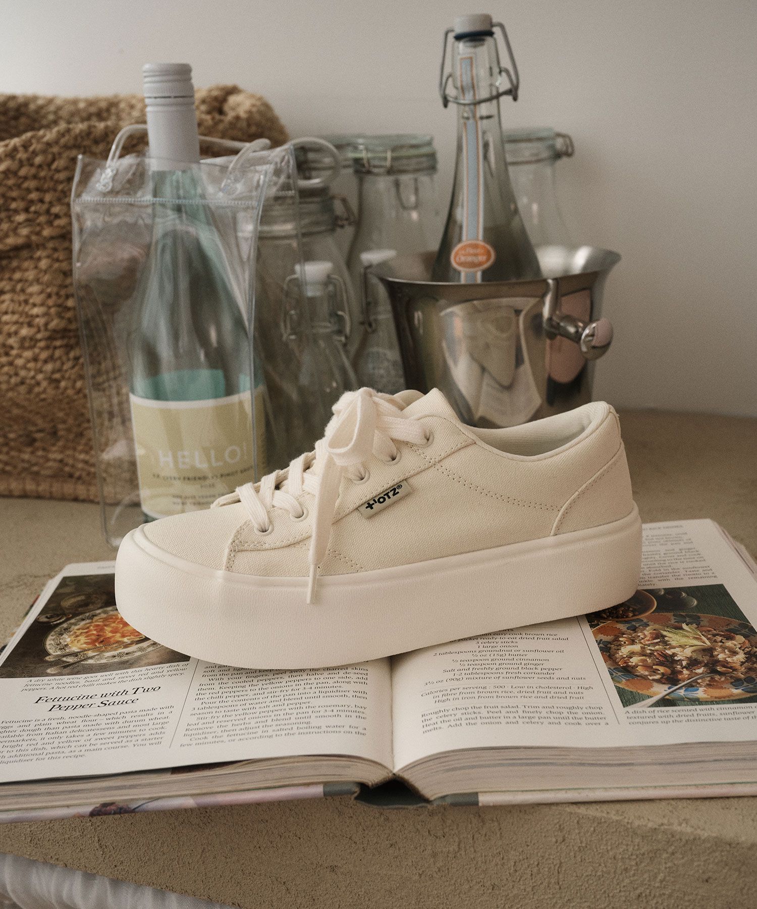 MUSINSA | OTZ Peacemore Platform Sneakers FLOTEF3W04