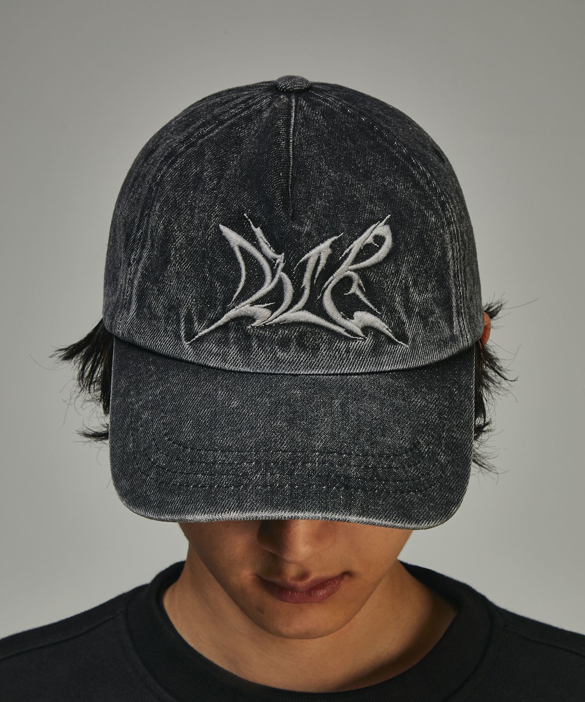 비엘알(BLR) BLR Embroidery Cap Charcoal