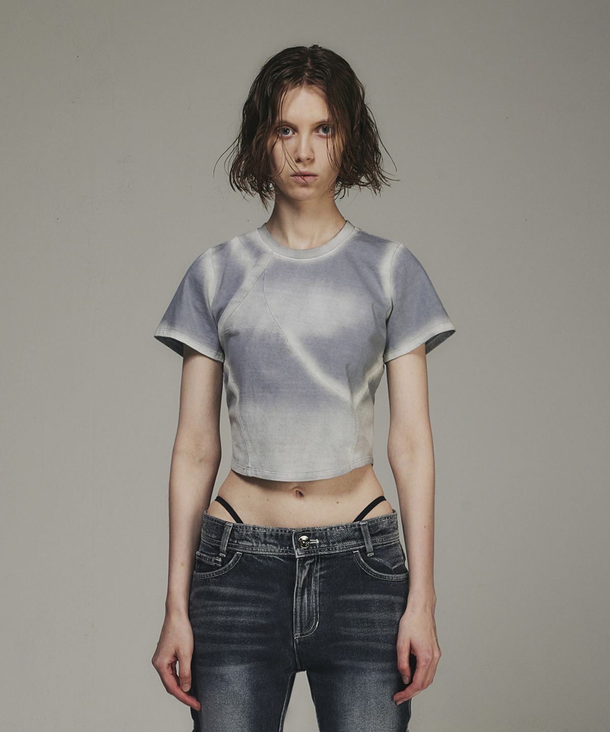 비엘알(BLR) Bleached Triangle Gradation Washing T-shirts