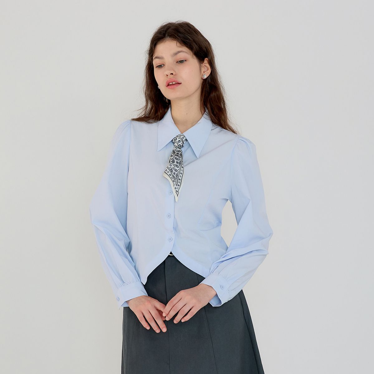 에이앤레이(AEIREI) AR_Silk scarf commuter shirt_2color