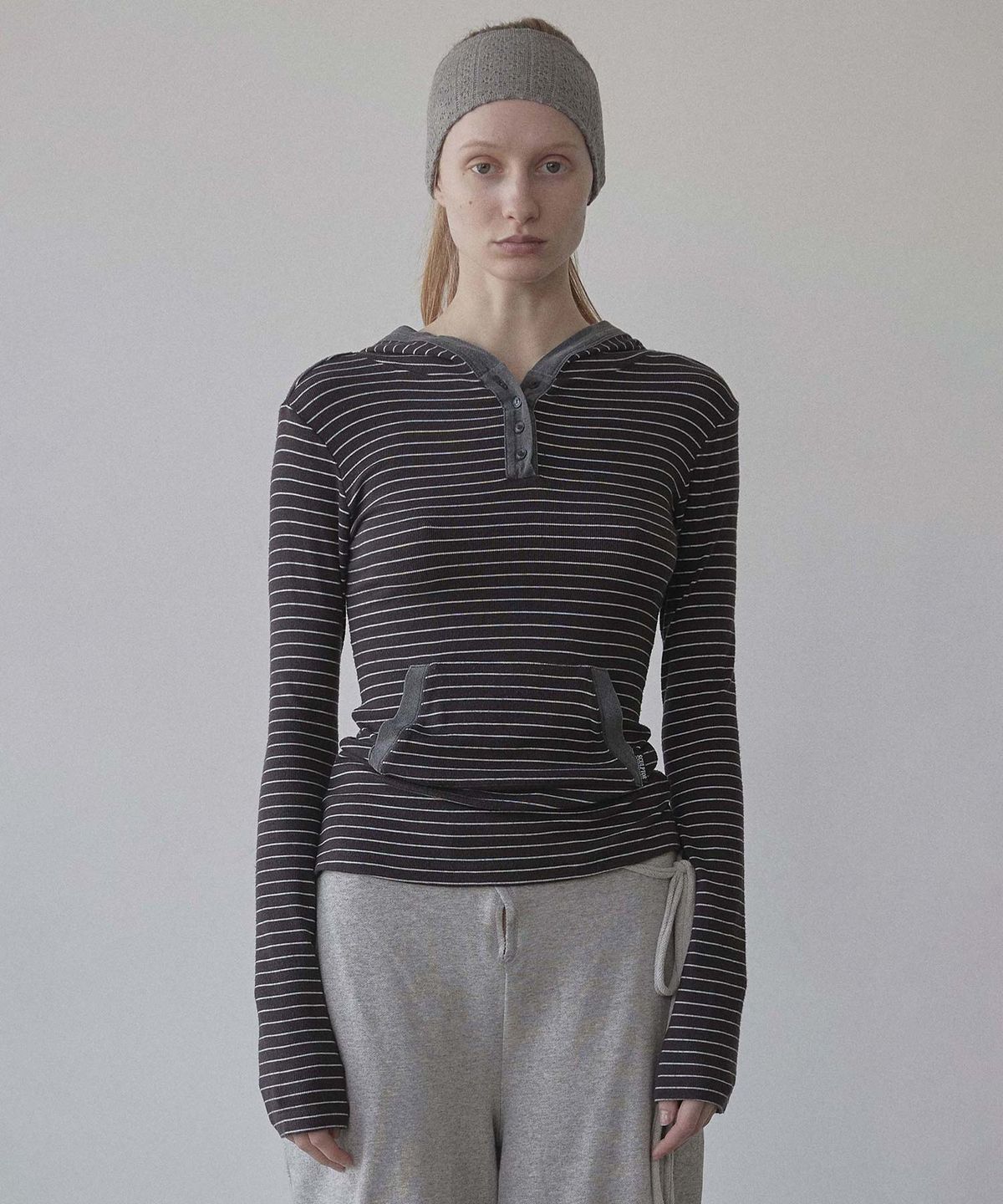 스컬프터(SCULPTOR) Stripe Hoodie Tee Charcoal