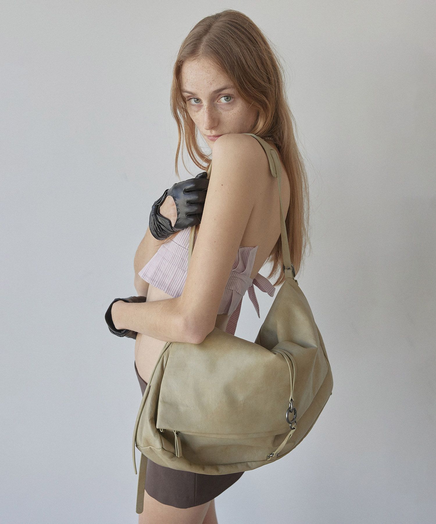 無料配送 ◆SCULPTOR◆ Folded Slouchy Bag MUSINSA | SCULPTOR Folded Slouchy Bag Dirty Green