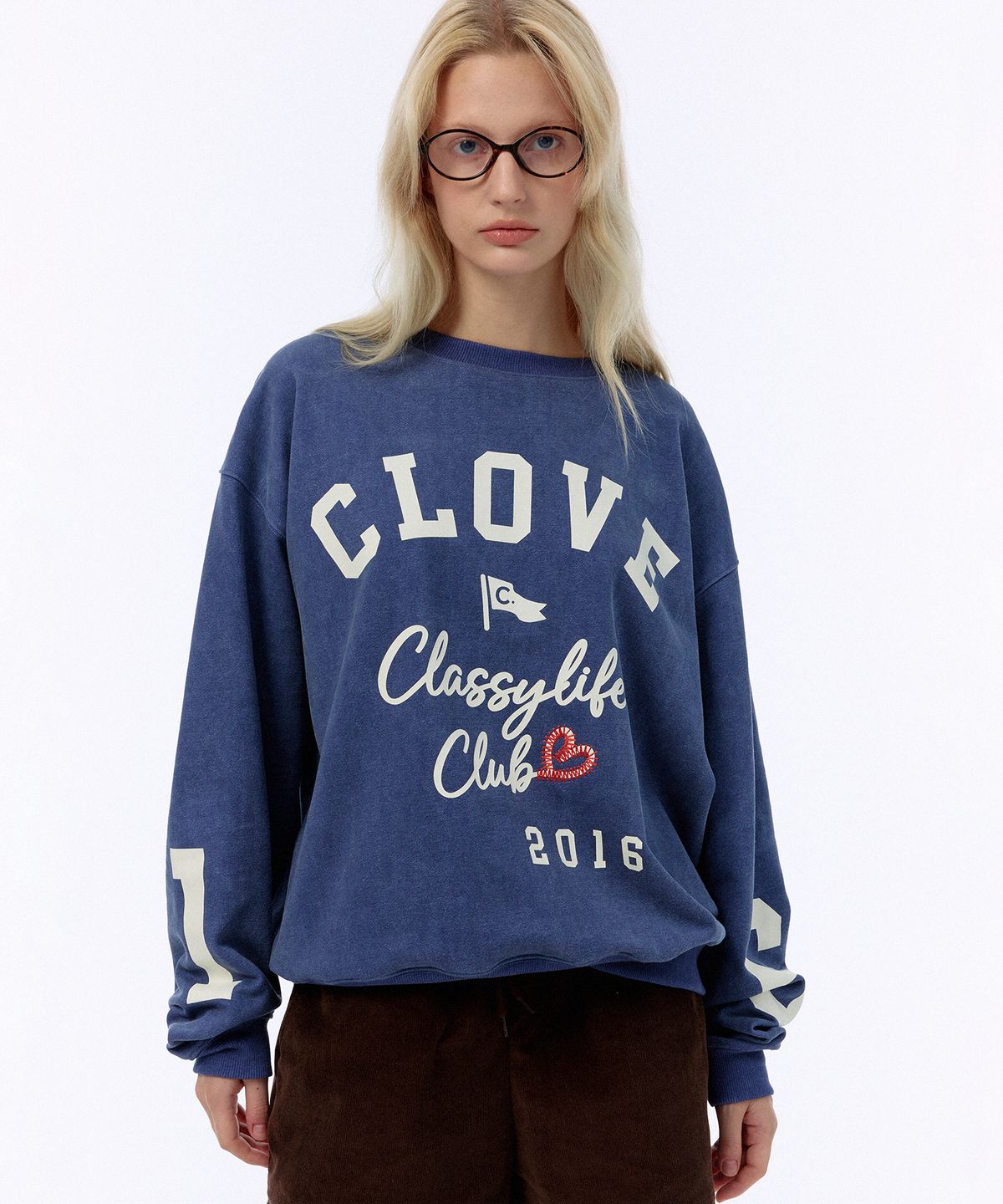 클로브(CLOVE) [24FW clove] Love Sweatshirt (Blue)